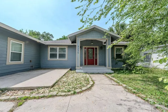 3235 Bayou Dr property photo