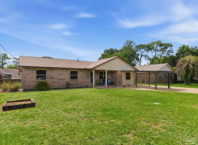 5742 Graymont Ln property photo