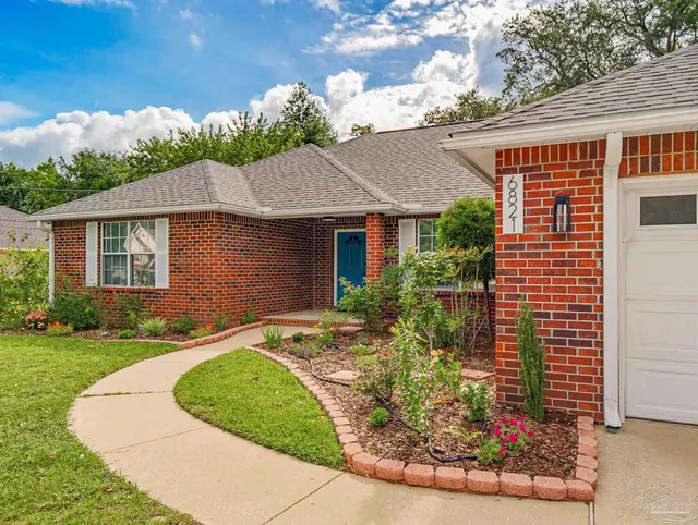 6821 Cedar Lake Dr property photo