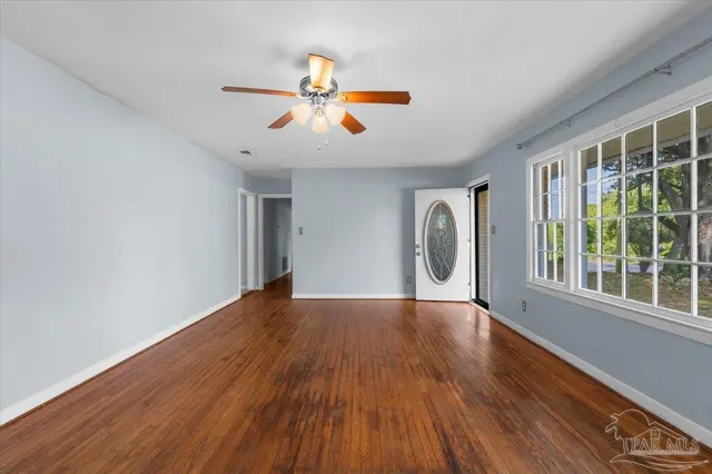 721 Gentian Dr property photo