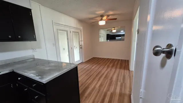 852 Garnet St property photo
