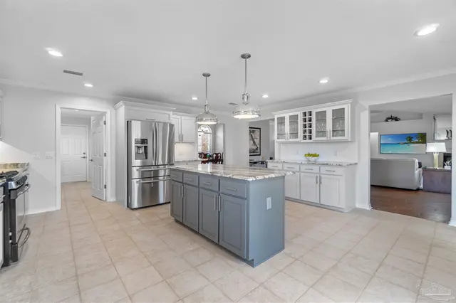 6021 Firefly Dr property photo