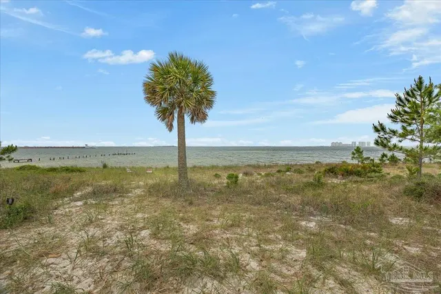 Lot 5 Navarre Sound Cir property photo