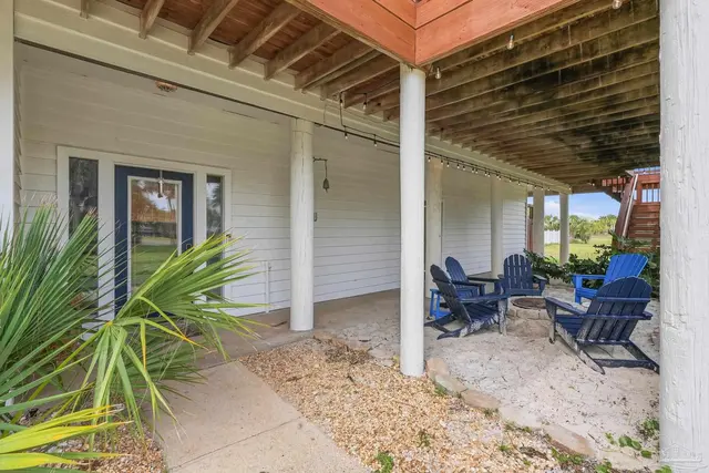 1205 Via Deluna Dr property photo