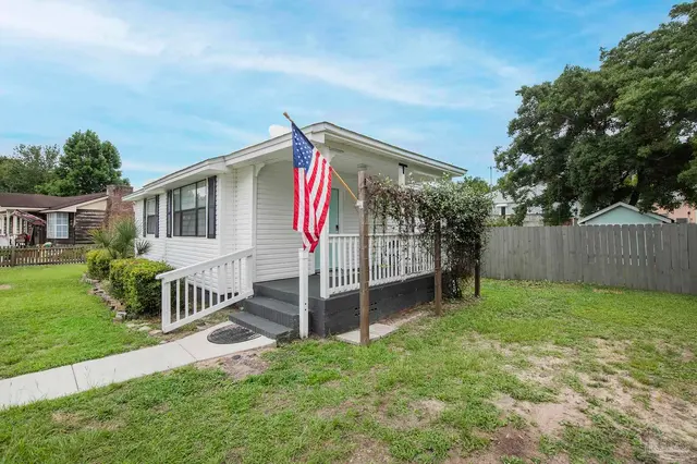 211 Berry Rd property photo