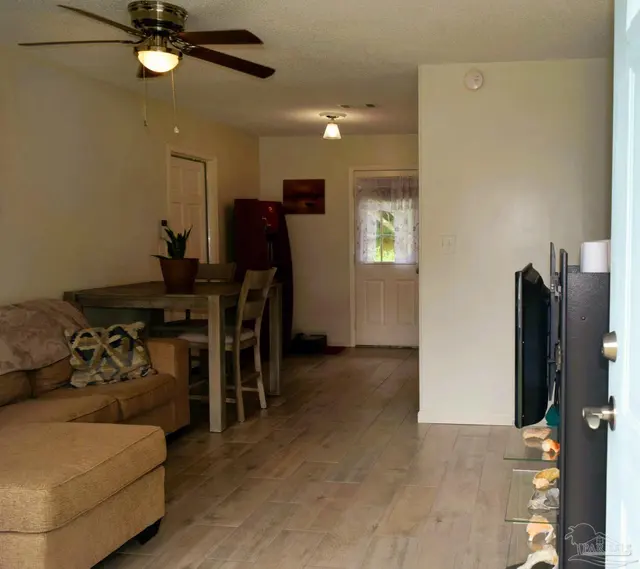 2961 English Oak Cir property photo