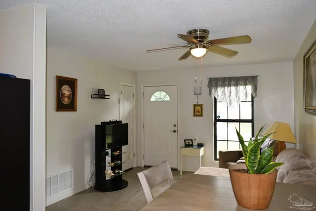 2961 English Oak Cir property photo
