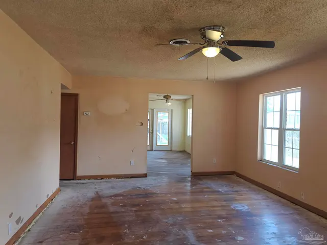 209 Gilliland Rd property photo
