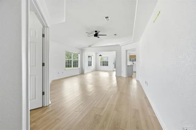 856 Miramar Dr property photo