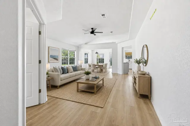 856 Miramar Dr property photo