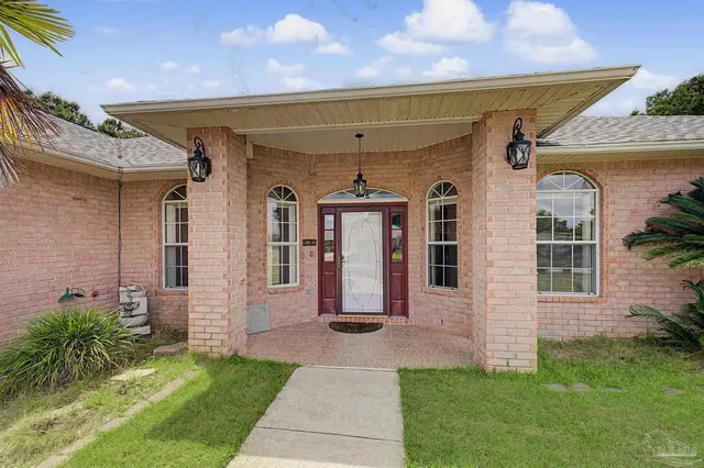 7145 Woodside Rd property photo