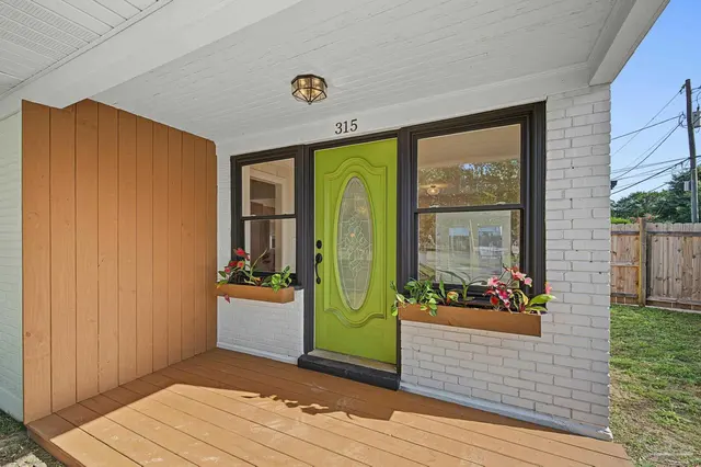 315 Dwight Ave property photo