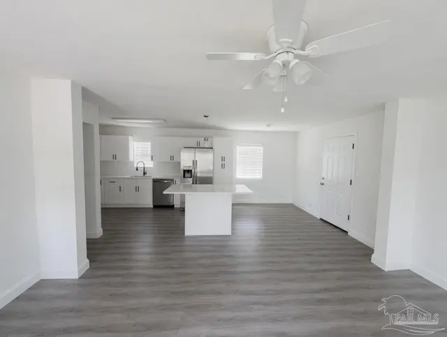 821 Lydia Ave property photo