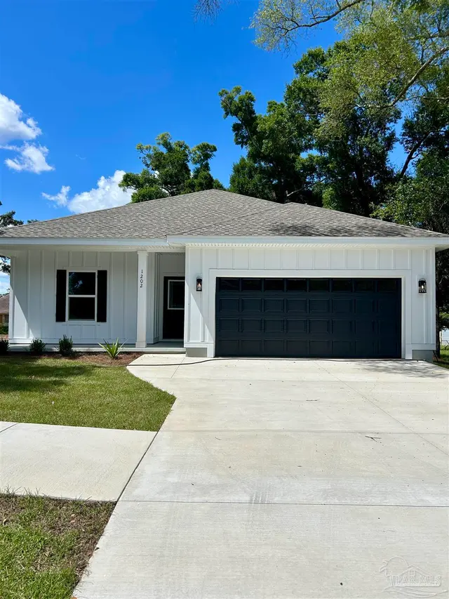 1202 Lee St property photo