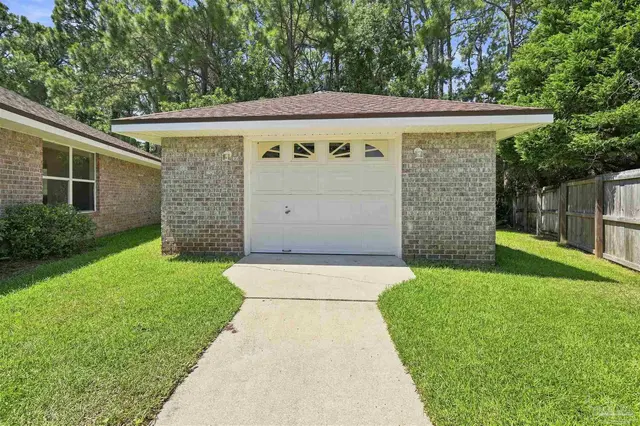 1338 Ashford Dr property photo