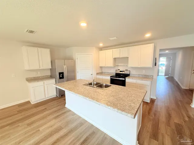 9615 Angel Oak Dr property photo