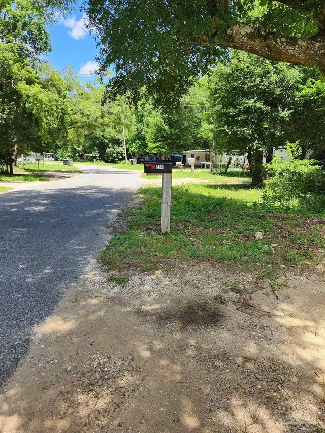 300 Louisiana Dr property photo