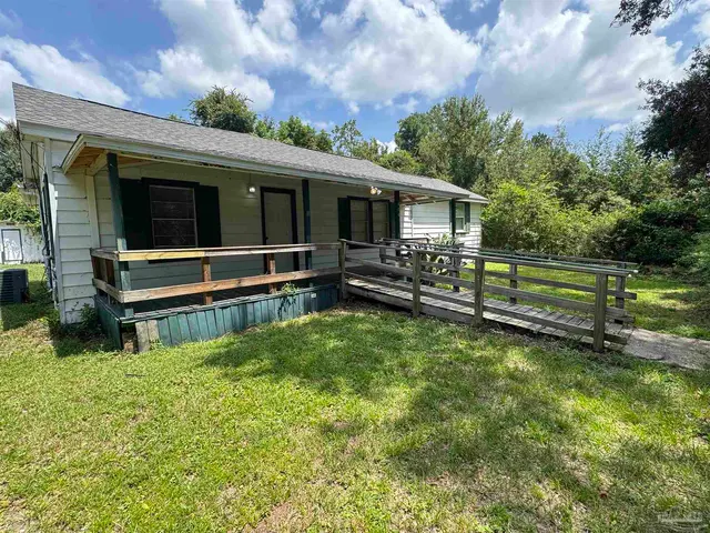 4040 Wilkes St property photo