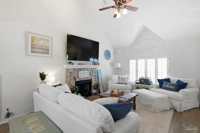 4102 Wynford Cir property photo