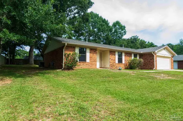 3908 Deerwood Cir property photo