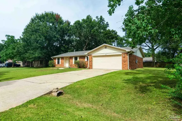 3908 Deerwood Cir property photo