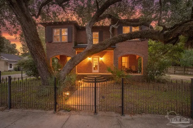 401 Barcelona St property photo