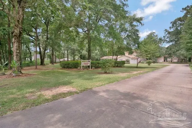 6242 Foxglove Rd property photo