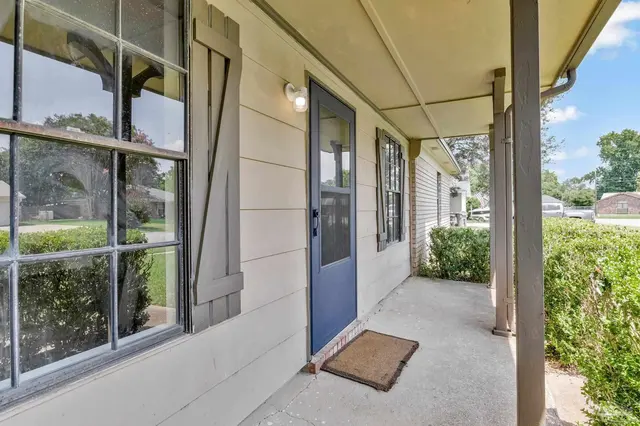 7952 Dartmoor Cir property photo