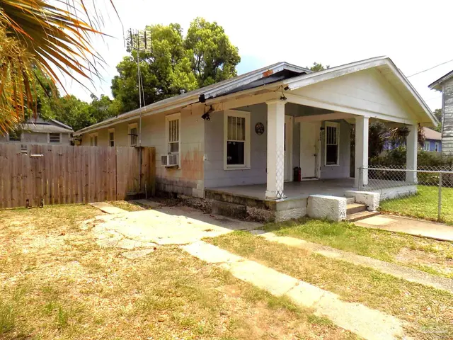 204 E St # A, B, C property photo