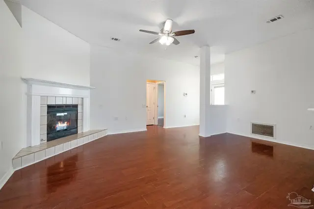 1490 Newcastle Way property photo