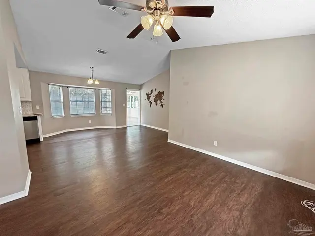 7524 Sandy Creek Dr property photo