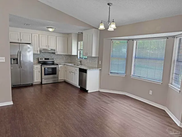 7524 Sandy Creek Dr property photo