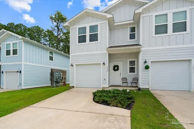 1638 Iroquois Ct property photo