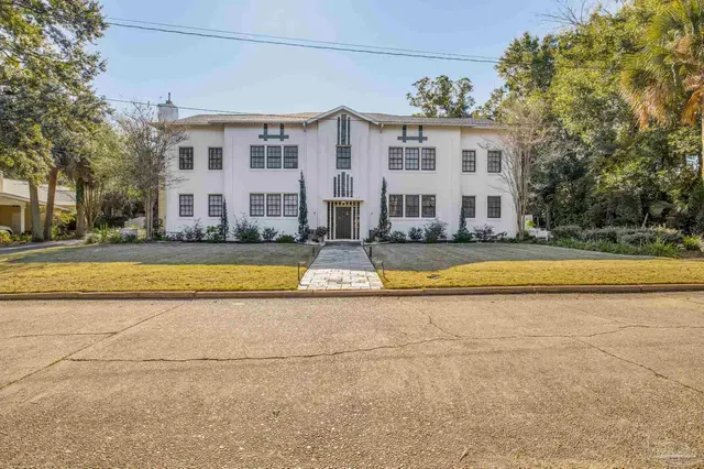 1515 Lakeview Ave property photo