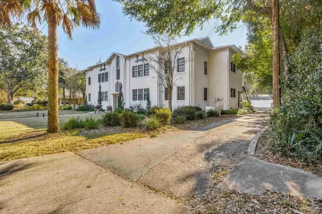 1515 Lakeview Ave property photo