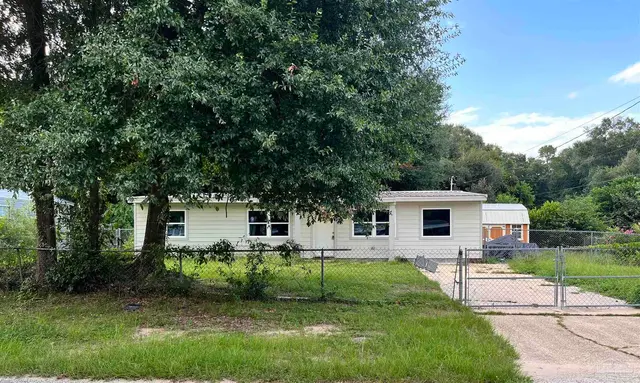 6466 Skyline Dr property photo
