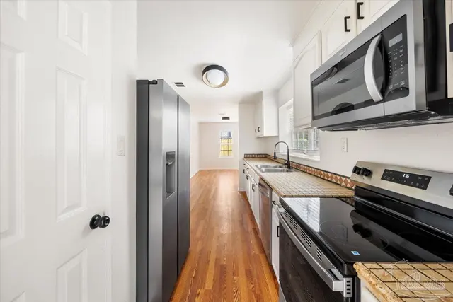 415 Colbert Ave # A property photo