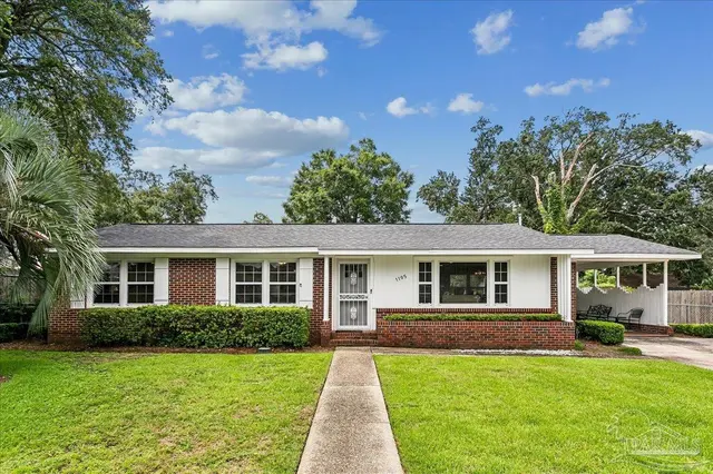 1105 Baars St property photo