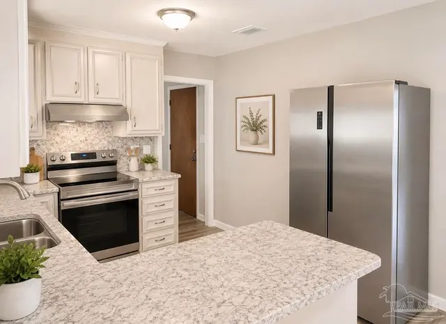 6 Rodgers Pl property photo