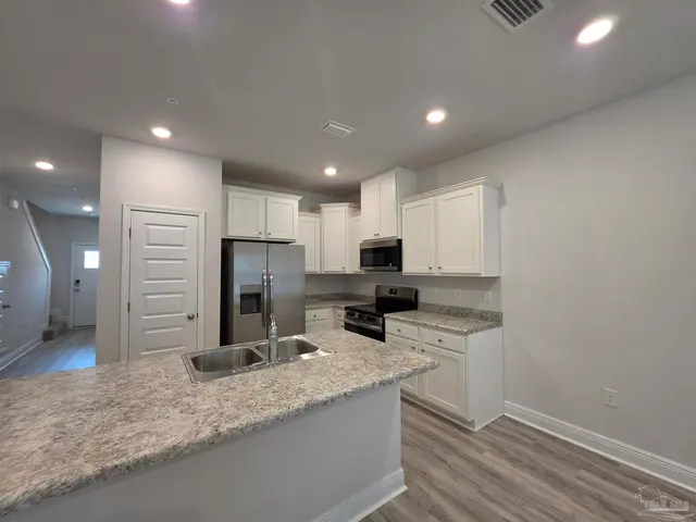 9011 Golden Eye Dr property photo