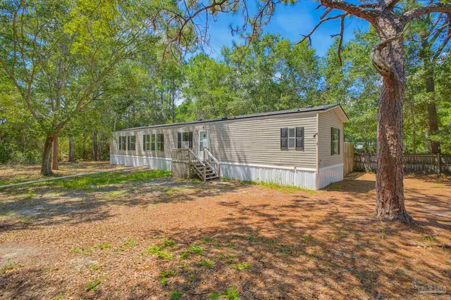 2981 Crittenden Dr property photo
