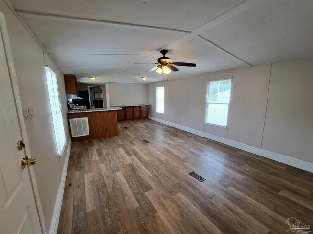 2821 Hillcrest Ave # 8 property photo