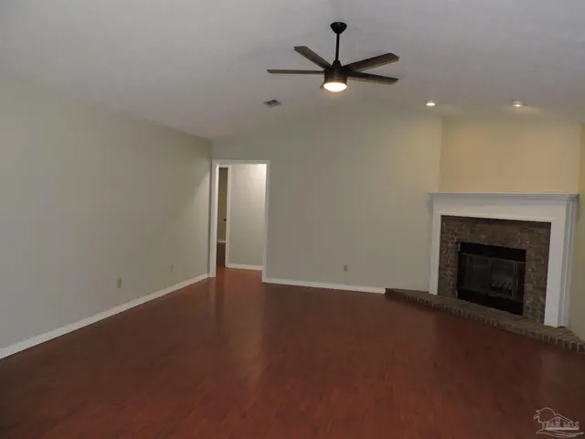 5261 Rowe Trl property photo