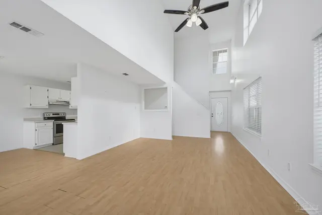 3268 Two Sisters Way property photo