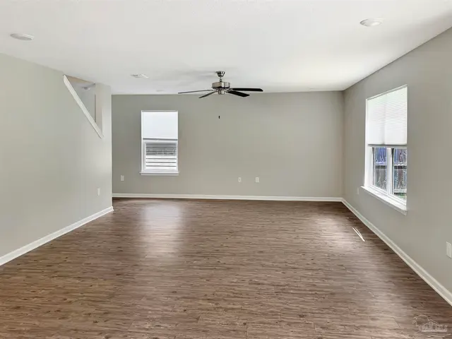 5777 Blackhorse Cir property photo