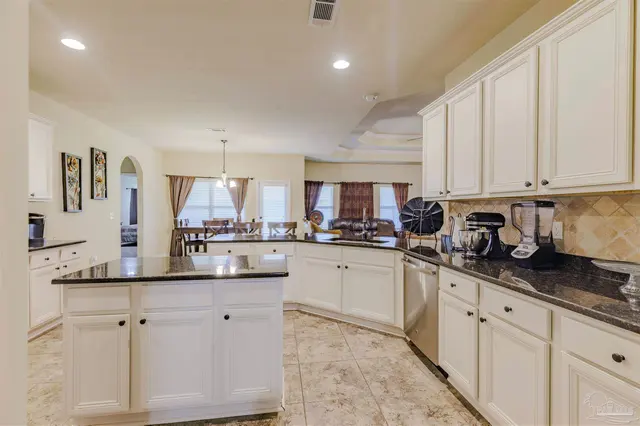 4230 Essex Terrace Cir property photo