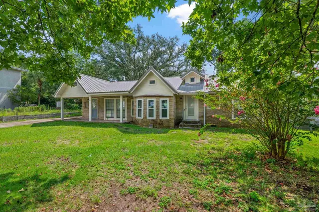 914 Scenic Hwy property photo