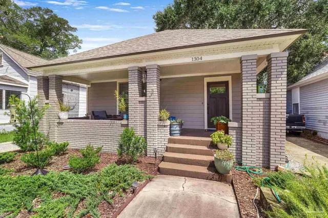 1304 Strong St property photo