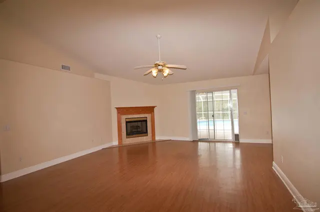 10000 Loop Rd property photo
