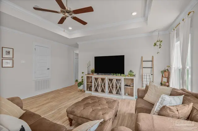 1216 Meadow Trl property photo